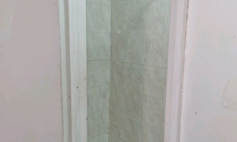 Studio Flat £1040  -...