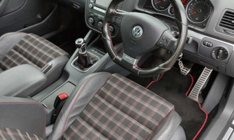 Volkswagen Golf Mk5 ...