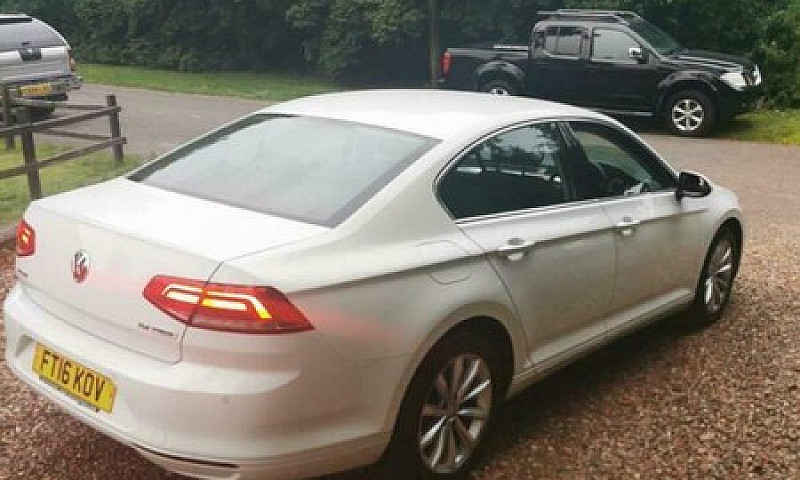 2016 Volkswagen Pass...
