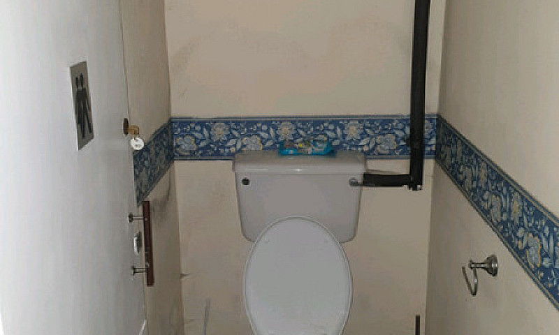2 Bedroom Flat Small...