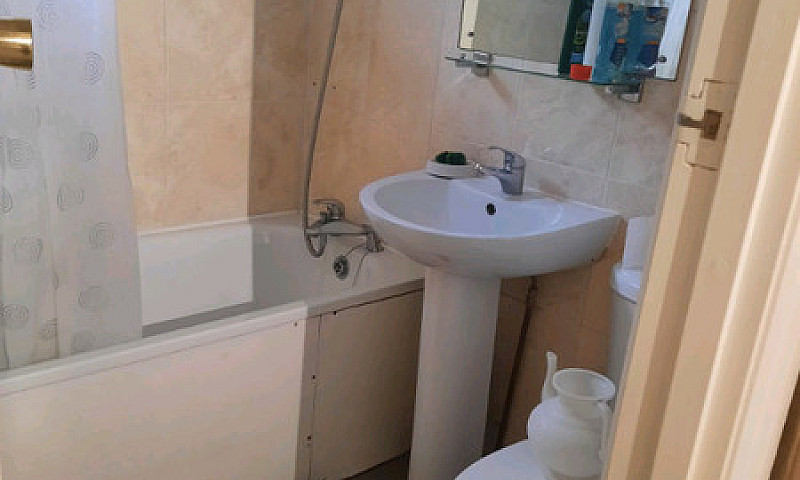 1 Big Bedroom ...