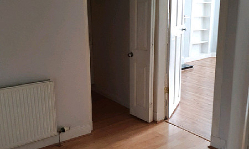 1 Bed Flat Partick, ...