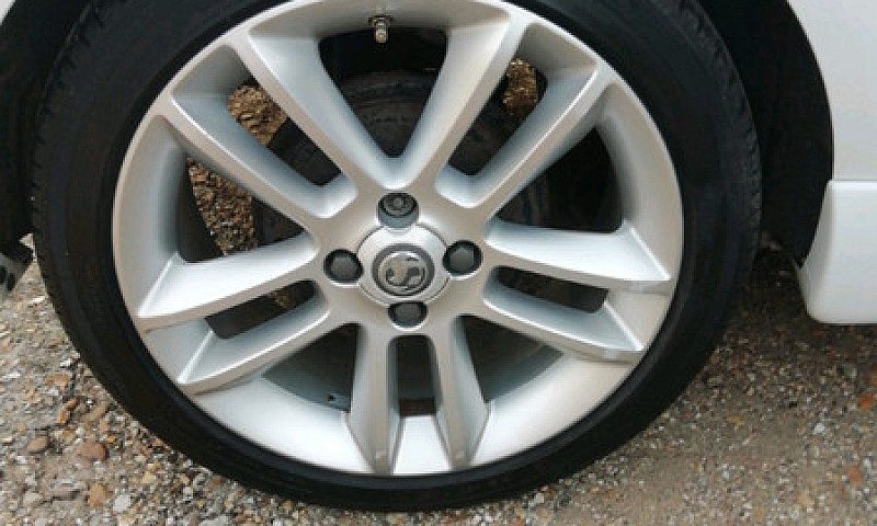 Vauxhall Corsa 1.4 S...