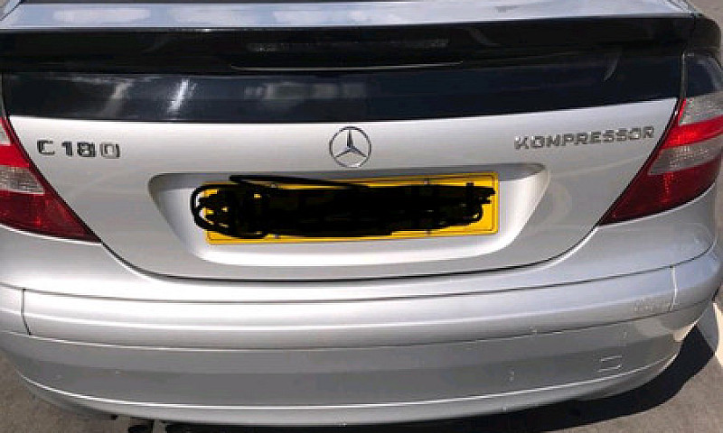 Mercedes-Benz C180 K...
