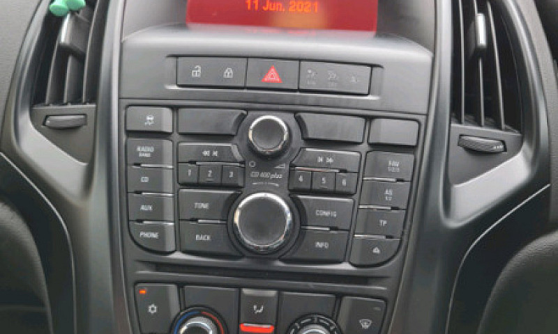 Vauxhall Astra J 201...