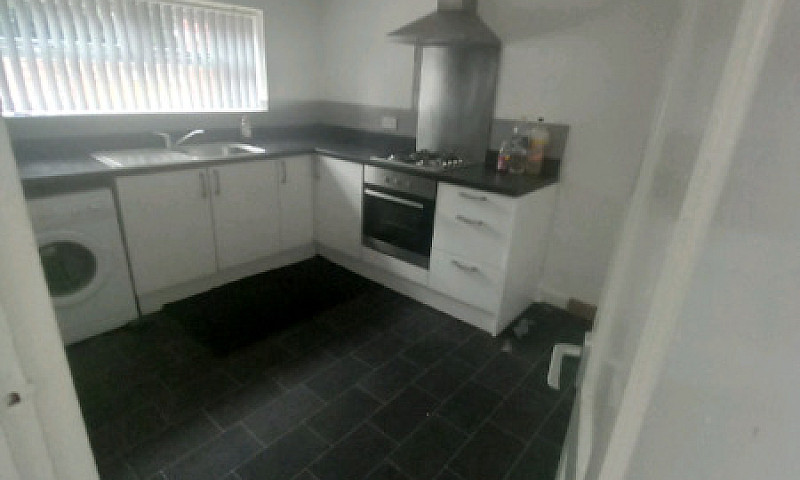 2 Bed Terraced House...