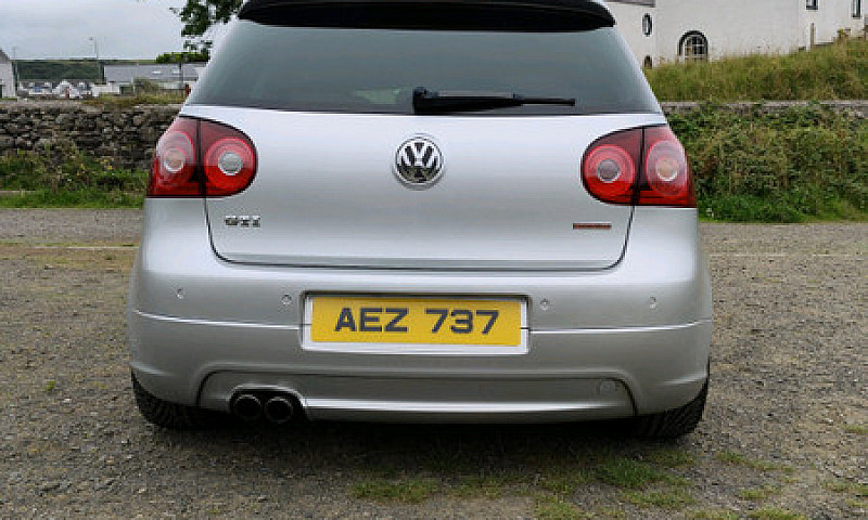 Volkswagen Golf Mk5 ...