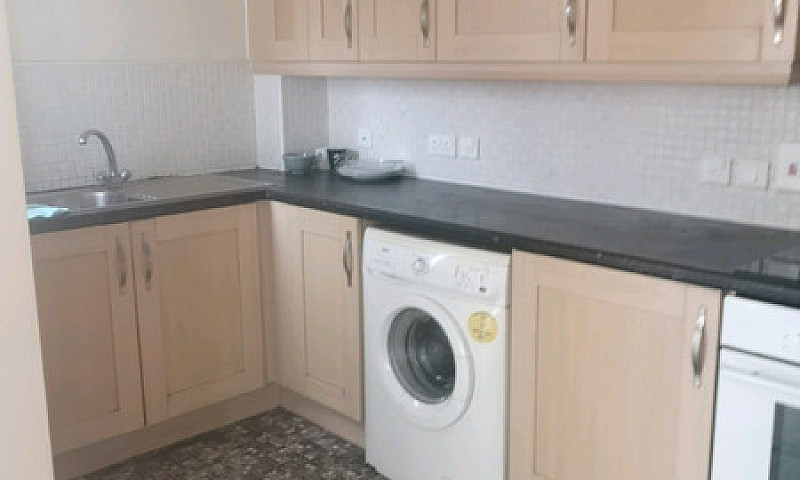 En Suite Room For Re...