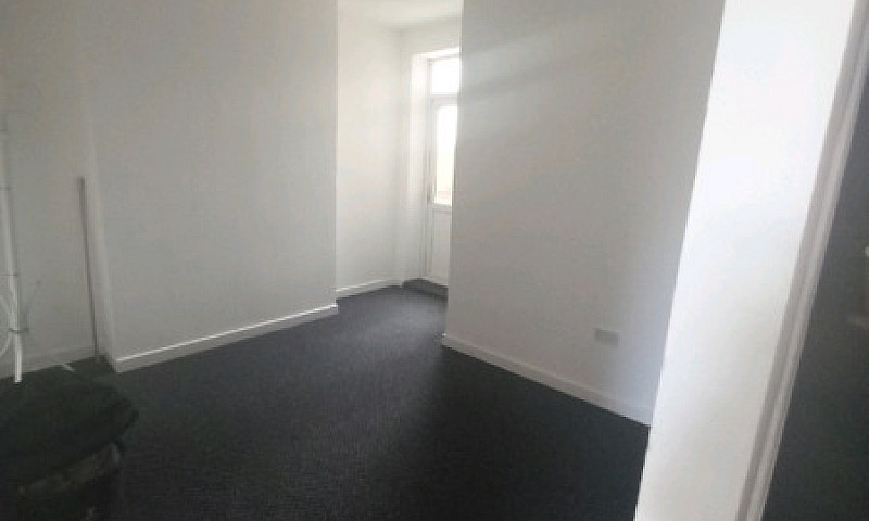 2 Bed Terraced House...