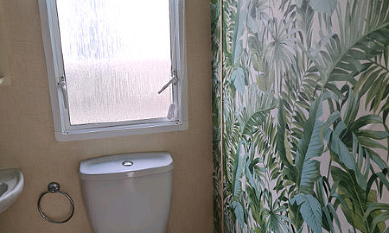 3 Bedroom 8 Birth Ca...