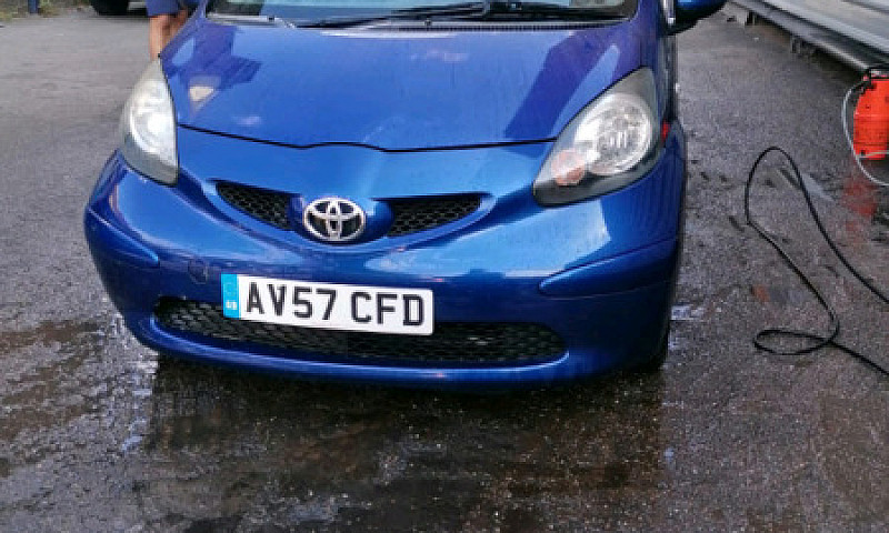 Toyota Aygo ...