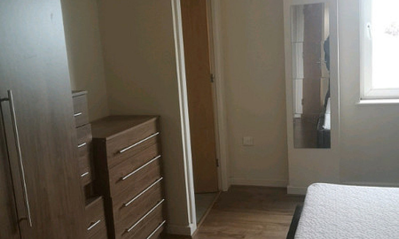 En Suite Room For Re...