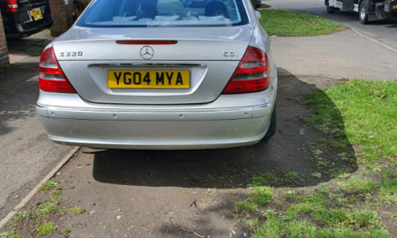 Mercedes E220 Cdi...