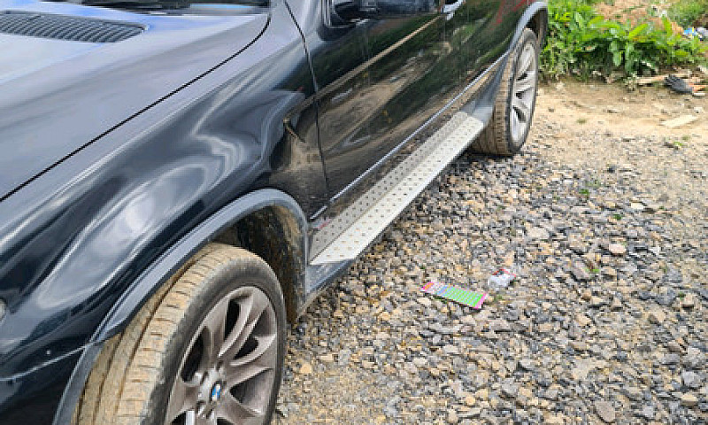 Bmw X5 2006 30 Litre...