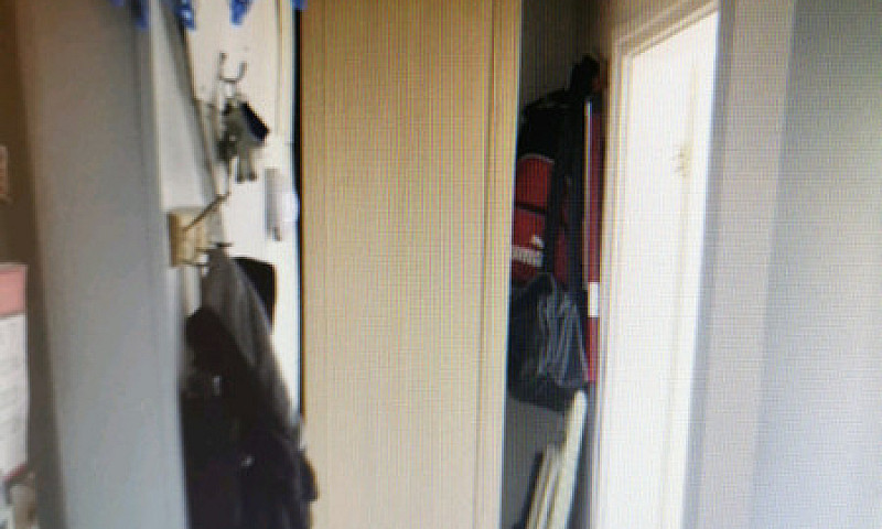 1 Bedroom Flat To Le...