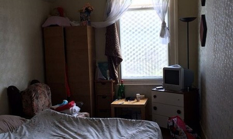 3 Bed House   With T...