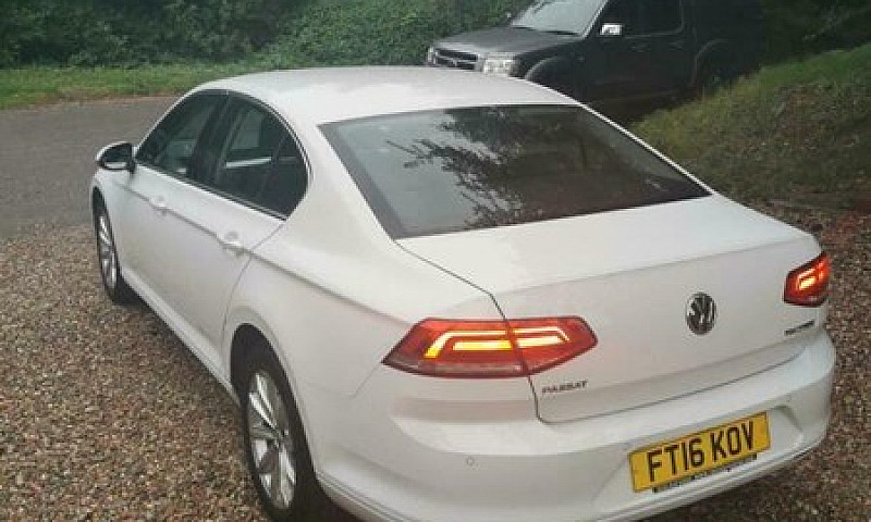 2016 Volkswagen Pass...