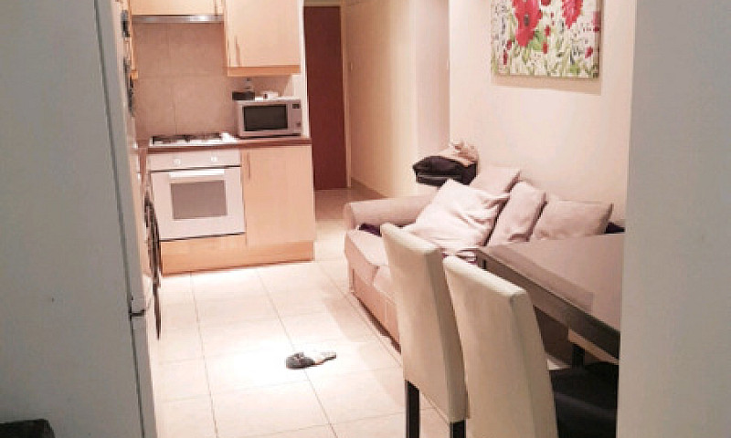 

1 Double Room In A...