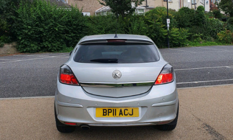 2011 Vauxhall Astra ...