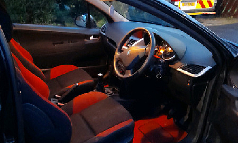 Peugeot 207 2007 1.4...