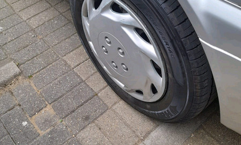 Mercedes Vito With D...