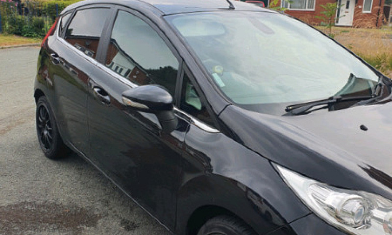 Ford Fiesta Titanium...
