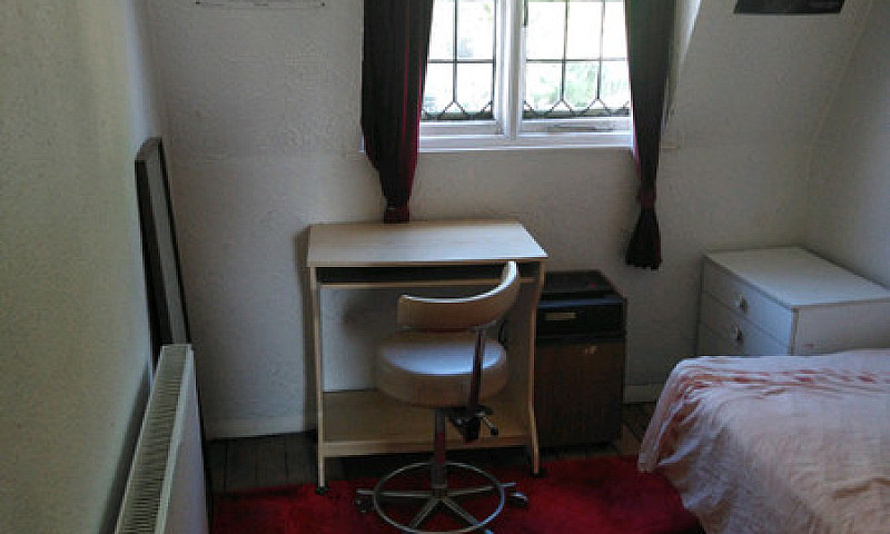 West Heath, House To...