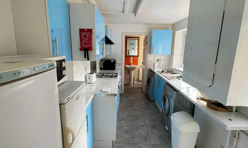 Rooms And Houses To ...