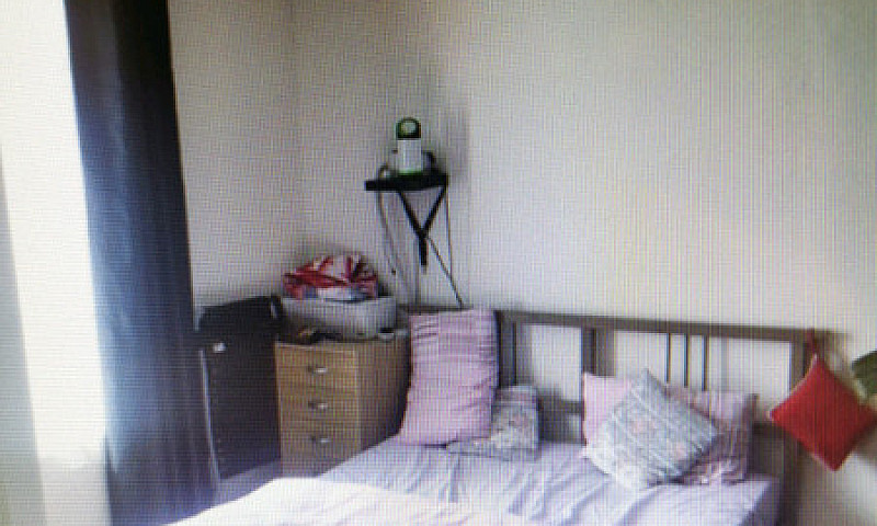 1 Bedroom Flat To Le...