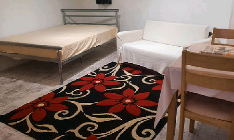 1 Big Bedroom ...