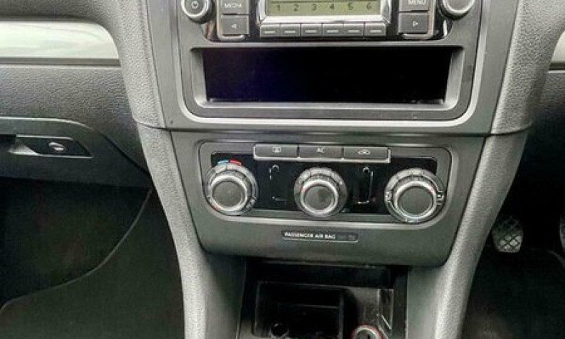 2009 Volkswagen Golf...