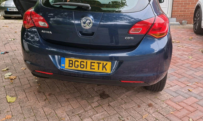 2012 Vauxhall Astra ...