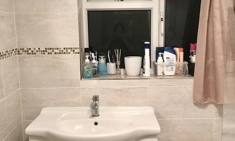 Rent Double Room Clo...