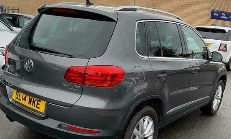 2014 Volkswagen Tigu...