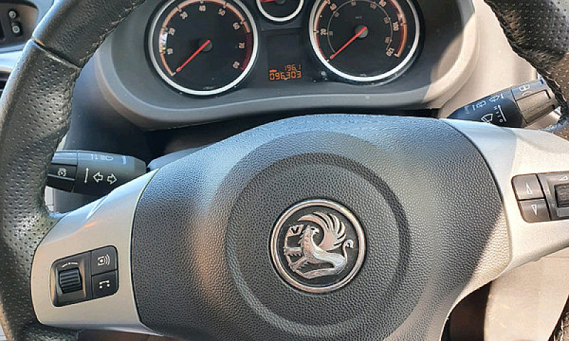 Corsa 1.2 Sxi ...