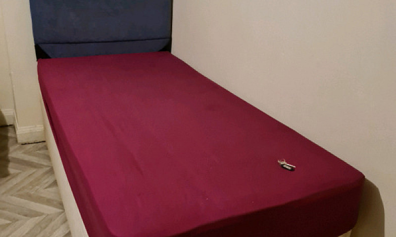 Room For Rent ...