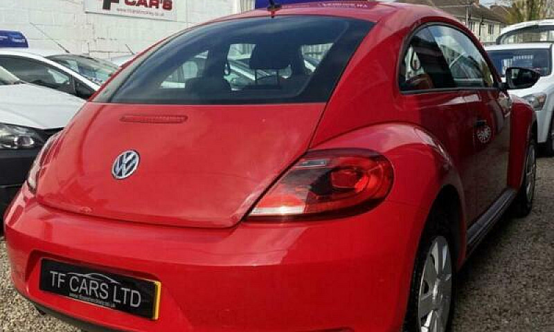 2014 Volkswagen Beet...