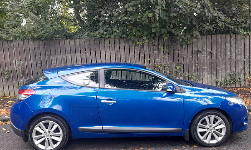 2012 Renault Megane ...