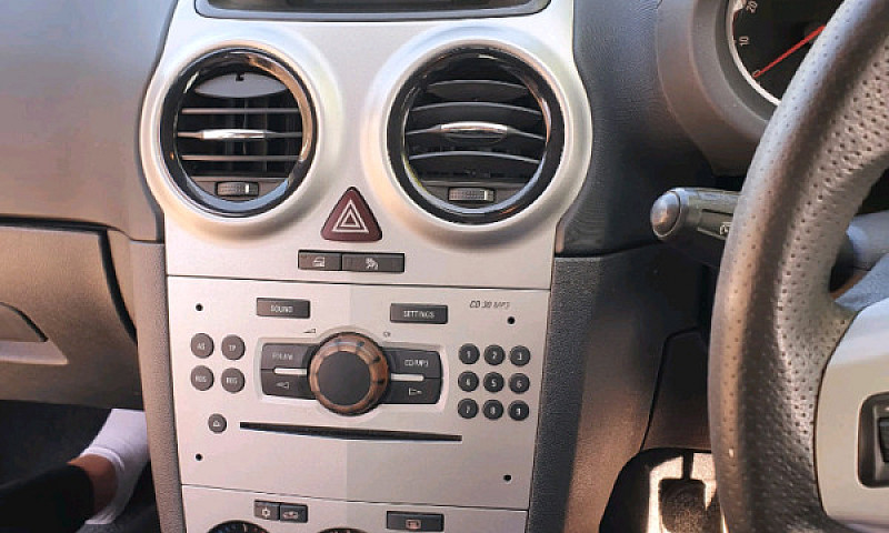 Corsa 1.2 Sxi ...