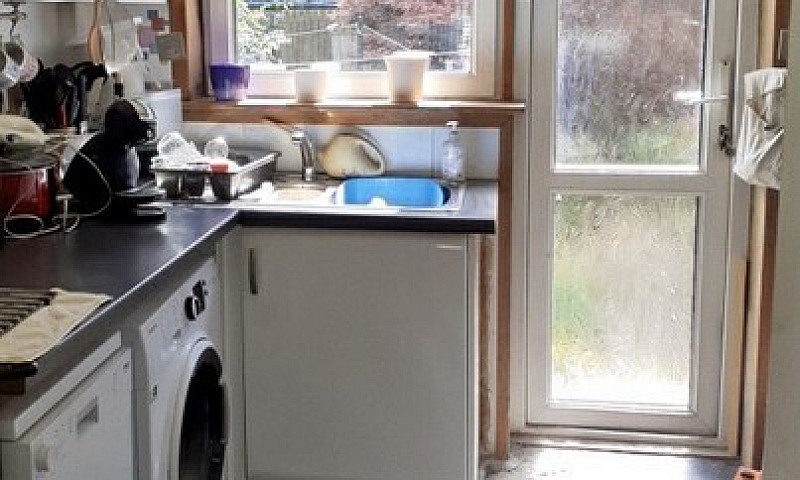 3 Bed Two Storey Mid...