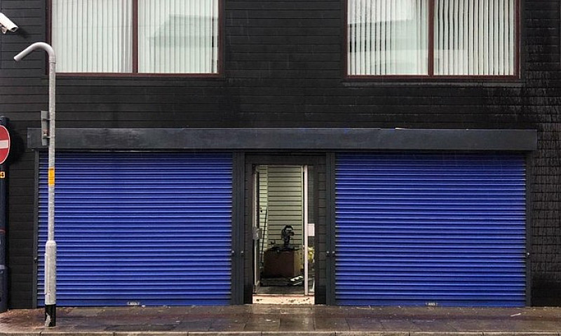 Shop For Rent In Ash...
