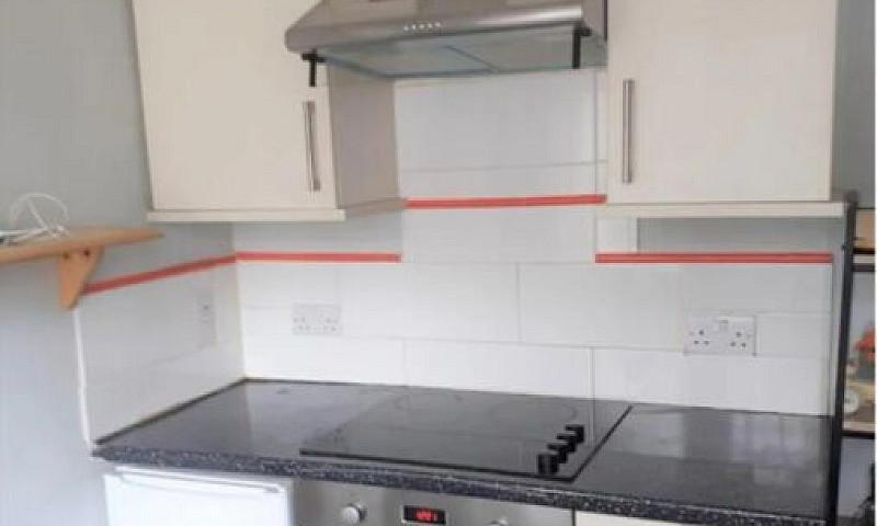 1 Bedroom Flat In Hi...