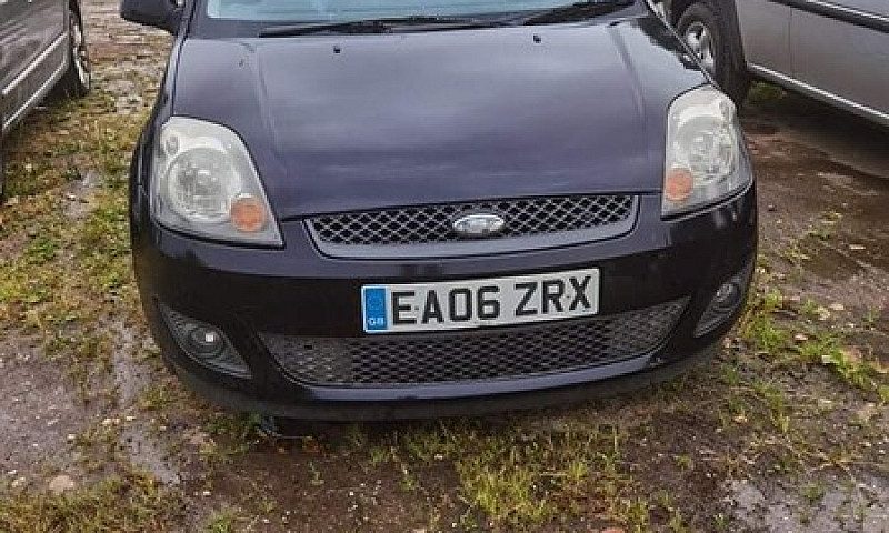 Ford Fiesta ...
