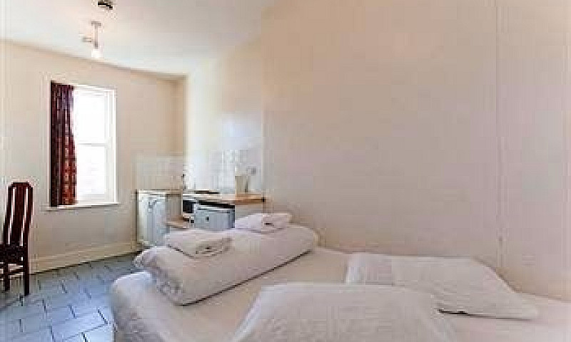 Studio Belsize Park ...