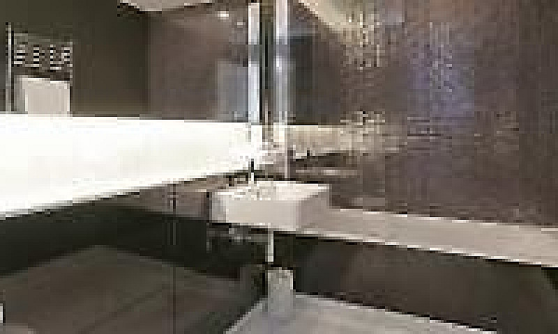 One Bedroom Hyde Par...