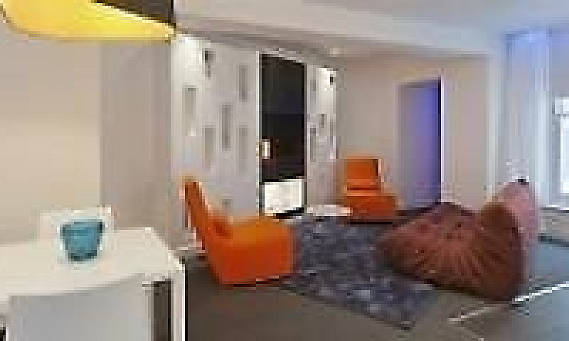 One Bedroom Hyde Par...