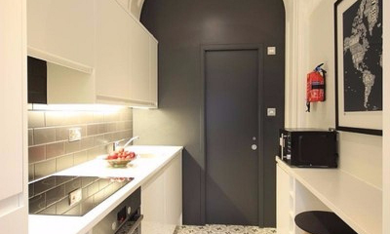 One Bedroom Mayfair ...