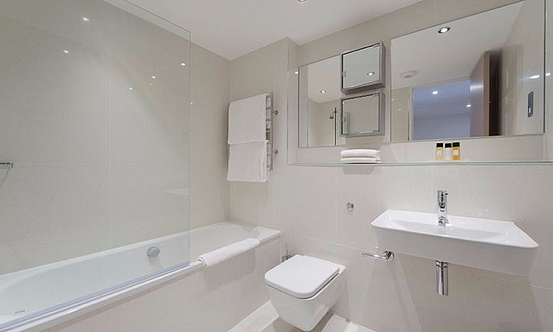 Studio Apartment Far...