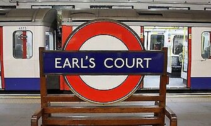 Studio Suite Earls C...