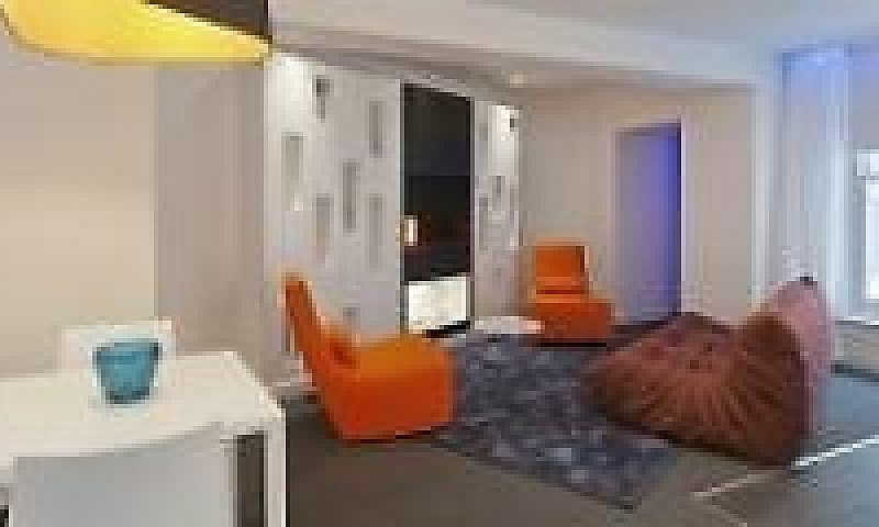 One Bedroom Hyde Par...